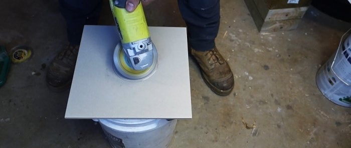 How to cut a large and even hole in ceramic tiles with a grinder