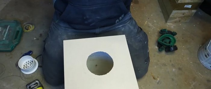 Kā ar dzirnaviņām izgriezt lielu un vienmērīgu caurumu keramikas flīzēs
