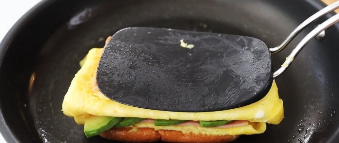 3 måder til hurtigt at tilberede lækker og sund toast med æg til morgenmad