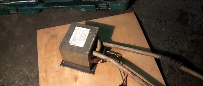Comment utiliser un transformateur micro-ondes pour dévisser les écrous et boulons fortement aigris