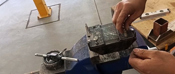 Cómo hacer una carcasa de doble rodamiento con los materiales disponibles
