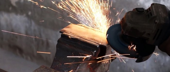 Cara membuat acuan dari besi buruk dan jubin turapan tuang dengan murah