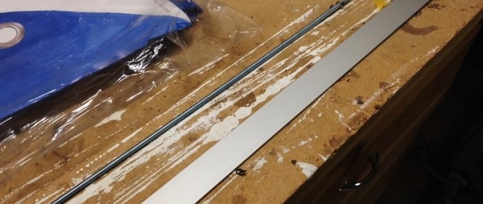 Comment fabriquer un outil pour déneiger rapidement le toit sans grimper sur le toit