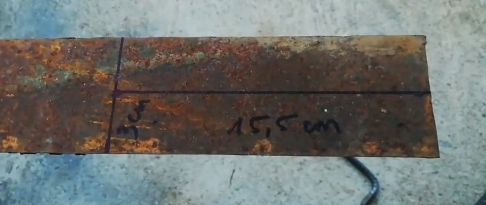 Kā izgatavot pašaizveramu durvju aizbīdni ar rokturi no metāla pārpalikumiem