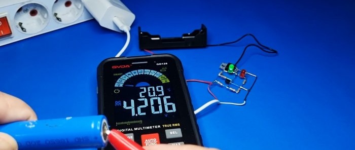 Hoe maak je een uiterst nauwkeurige lader met indicatie voor een 37 V-batterij