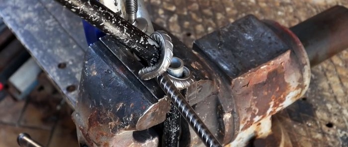 Come legare il rinforzo in acciaio senza riscaldamento in un nodo marino