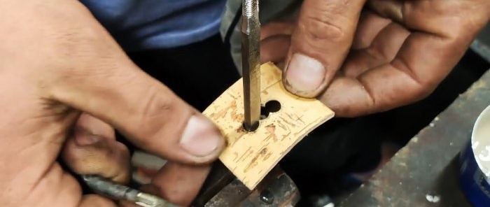DIY huş ağacı kabuğu bıçak sapı