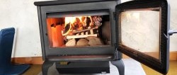 Jak włożyć drewno do pieca, aby kilkukrotnie wydłużyć czas spalania