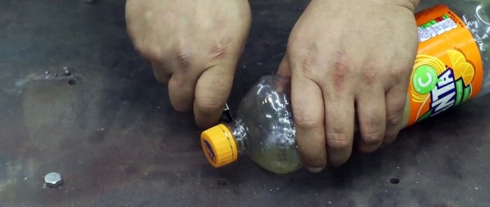 Sådan laver du en enhed til korrekt slibning af bor til metal fra PET-flaskehætter