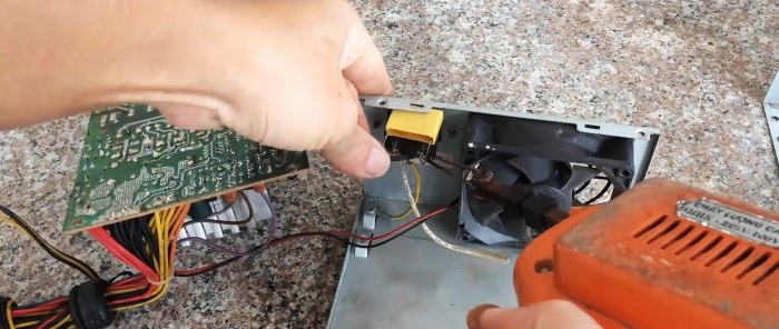 Hvordan lage en lodde- og oppvarmingsenhet fra en mikrobølgetransformator