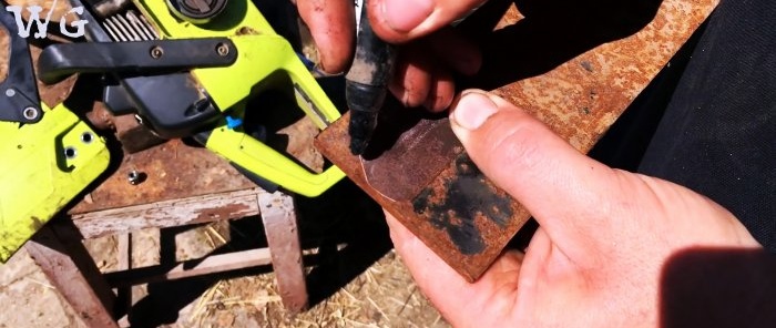 Hur man gör en grundläggande enhet för att skära stockar i brädor med en motorsåg
