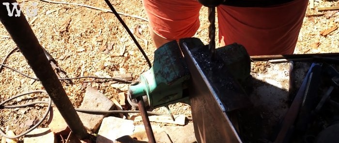 Hogyan készítsünk láncfűrésszel egy alapkészüléket a rönkök deszkára vágásához