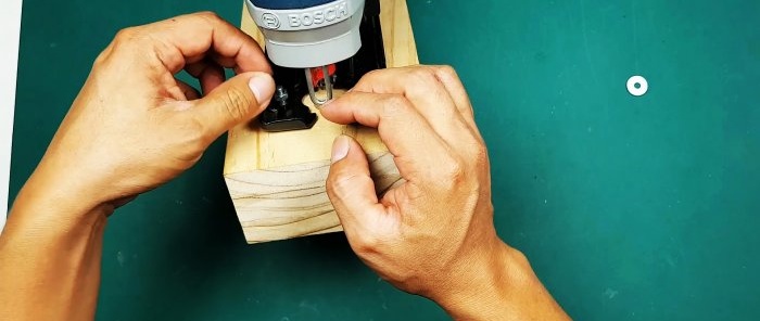 Jak zrobić wyrzynarkę z ręcznej układanki