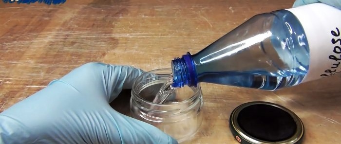 Com fer un vernís adhesiu molt senzill i assequible per a la protecció de l'aigua