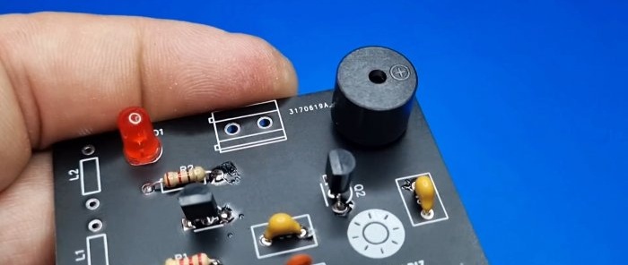 Comment fabriquer un simple détecteur de métaux en utilisant 2 transistors
