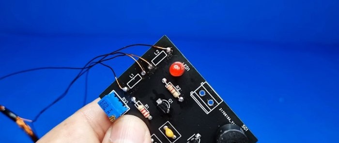 Kako napraviti jednostavan detektor metala pomoću 2 tranzistora