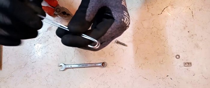 Wie man aus Draht eine einfache Schraubklemme herstellt