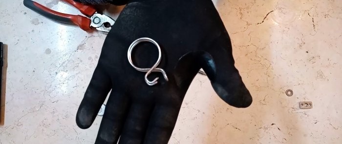How to make a simple screw clamp from wire
