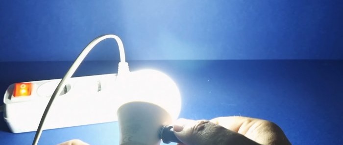 Како направити ЛЕД лампу са подесивим нивоом светлости