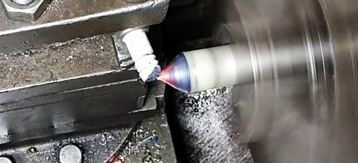 Comment boucher un tuyau et faire un cône au bout sans soudure