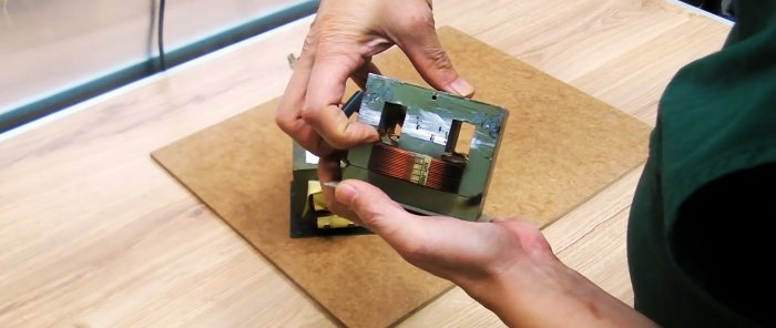 מכונת ריתוך תוצרת בית משנאי מיקרוגל עם בקרת זרם