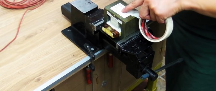 מכונת ריתוך תוצרת בית משנאי מיקרוגל עם בקרת זרם