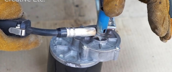 Do-it-yourself battery auger drill