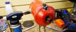 How to make a forge using a manual gas burner from a car fire extinguisher