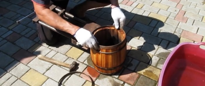 Comment fabriquer un tonneau à partir d'une vieille bûche