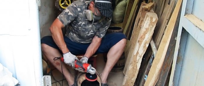 How to make a barrel from an old log