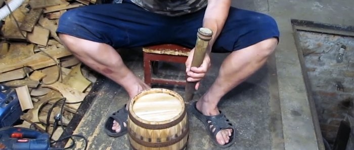 Eski bir kütükten varil nasıl yapılır