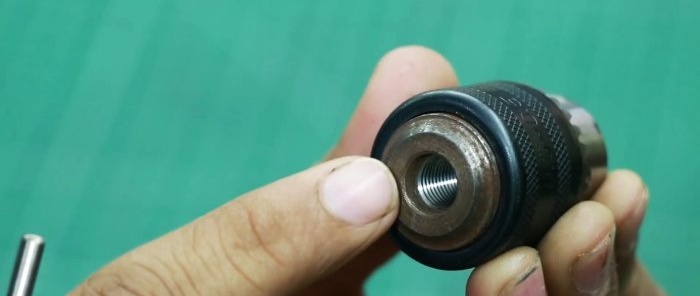 How to attach a drill chuck to a thin electric motor shaft using a bolt
