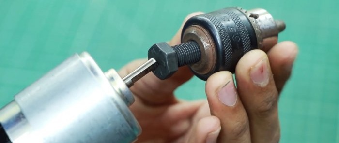 How to attach a drill chuck to a thin electric motor shaft using a bolt