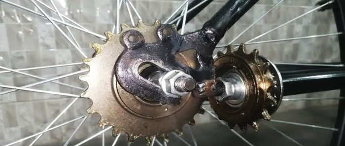 Cum se transformă o bicicletă de la o transmisie cu lanț la una cu cardan