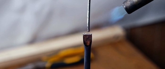 Hogyan készítsünk pneumatikus dugót egy cső ideiglenes bedugásához és nyomás alatti munkához