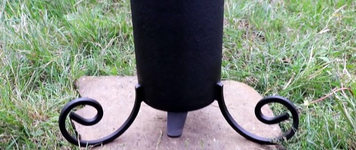 Hoe je een eenvoudige kachel maakt van een pijp met een eenmalige vulling en instelbare vlam