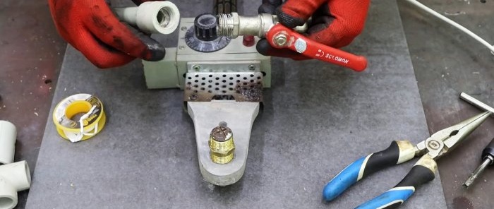 How to make a thread-cutting nozzle for PP pipes Do-it-yourself dismountable water supply