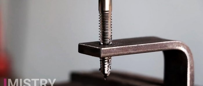 How to make a convenient jig for sharpening chisels