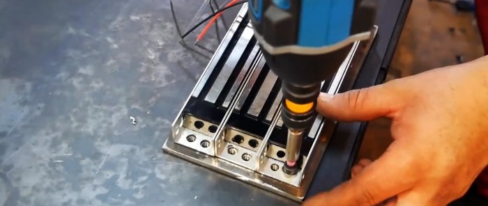 Csináld magad hordozható fúrógép elektromágneses talppal kézi fúrógépről