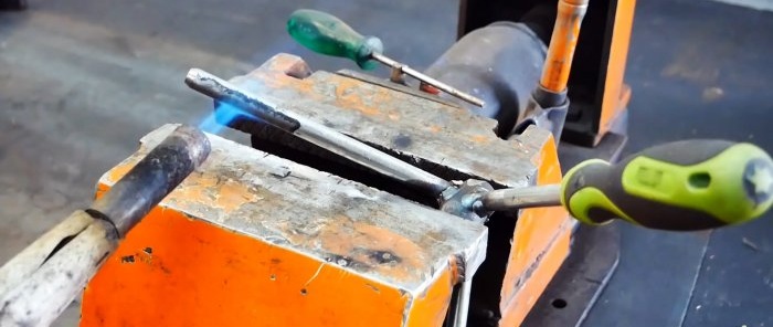 Perforadora portátil de bricolaje con suela electromagnética de un taladro manual