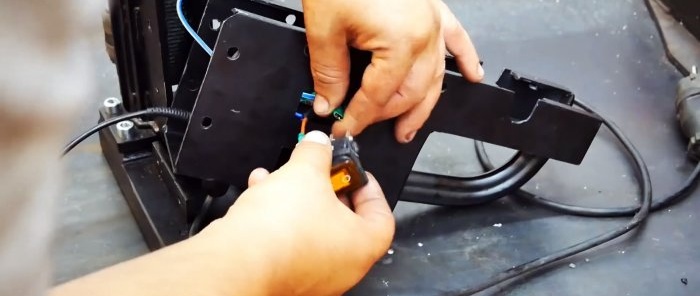„Pasidaryk pats“ nešiojama gręžimo mašina su elektromagnetiniu padu iš rankinio grąžto