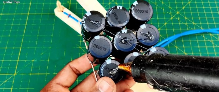 Най-простата машина за точково заваряване на кондензатори със собствените си ръце