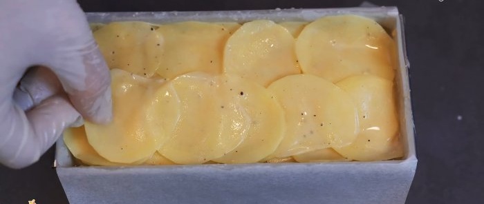 Rețetă uimitoare de cartofi prăjiți în straturi