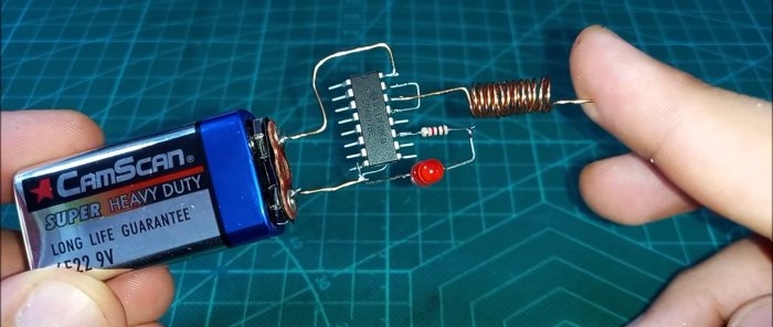 Elementary hidden wiring detector sa isang microcircuit