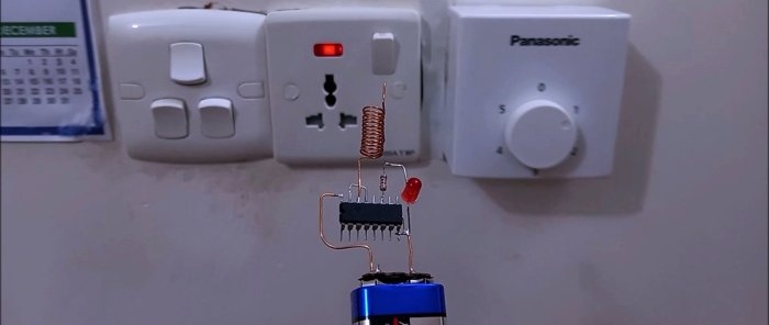 Détecteur de câblage caché élémentaire sur un microcircuit