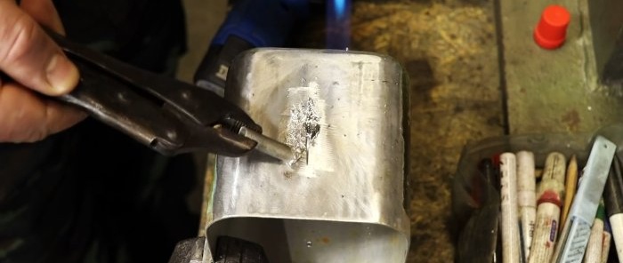 Cómo soldar de forma fiable una pieza de aluminio con estaño normal sin electrodos de soldadura especiales e incluso sin fundente