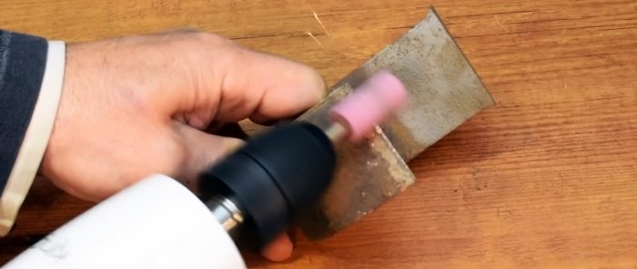 Cómo convertir una licuadora vieja en un mini taladro Dremel