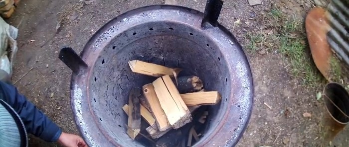 كيفية صنع موقد بدون دخان لحرق نفايات الحديقة