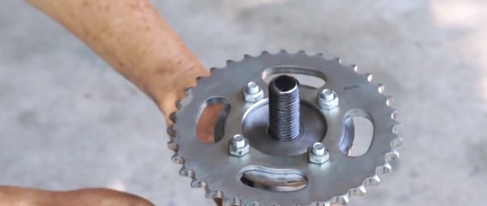 Wie man aus einem Motorrad-Kettenschleifer, Getriebe und Kettenrädern einen Wagenheber herstellt