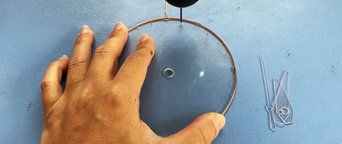 Comment fabriquer une montre LED avec rétroéclairage sans fil des aiguilles et du cadran